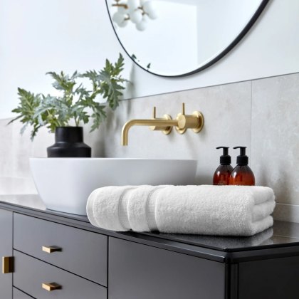 Christy Signum White Bath Towels Christy Signum White Bath Towels