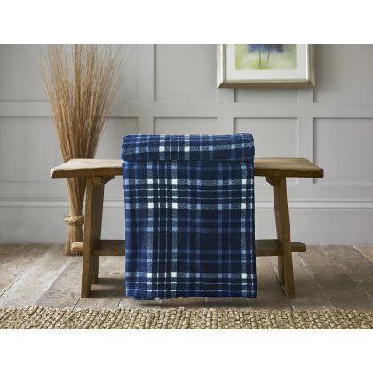 Deyongs Snuggle Touch Tartan Throw Midnight