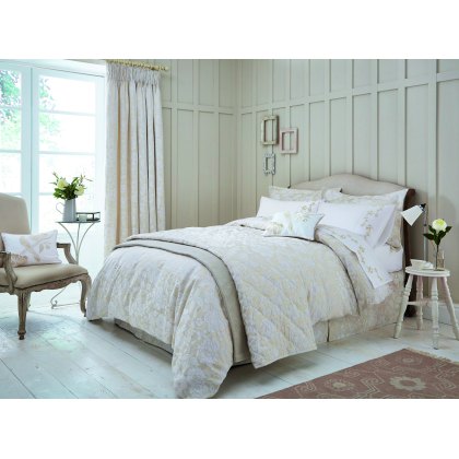 Sanderson Pyramus Jacquard Duvet Cover Set Sanderson Pyramus Jacquard Duvet Cover Set