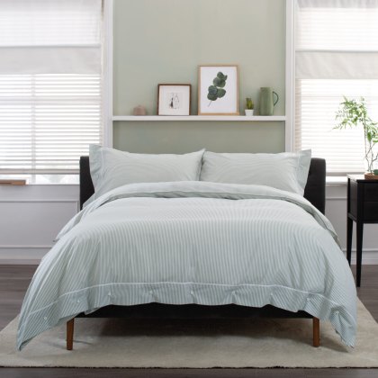 The Lyndon Company Southport Green and White Duvet Set The Lyndon Company Southport Green and White Duvet Set