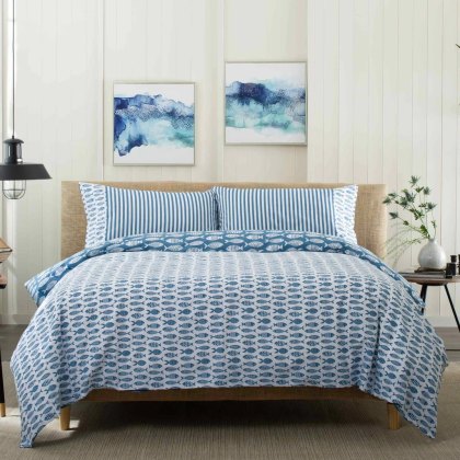Lobster Creek Blue Big Fish Little Fish Duvet Cover Set Lobster Creek Blue Big Fish Little Fish Duvet Cover Set