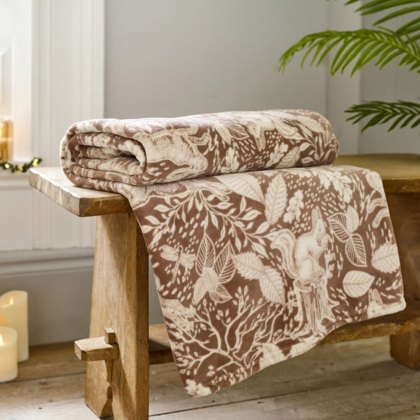 Deyongs Snuggle Touch Hidden Forest Throw Umber Deyongs Snuggle Touch Hidden Forest Throw Umber