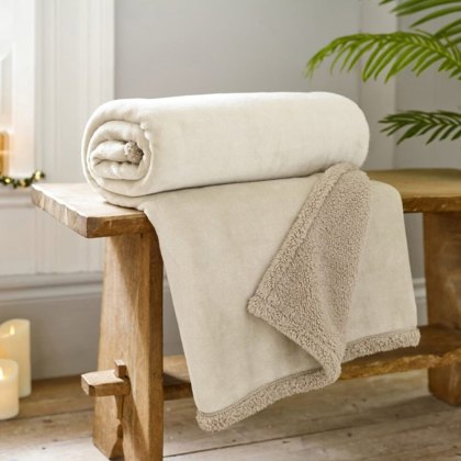 Deyongs Hazelwood Sherpa Throw Oyster Grey Deyongs Hazelwood Sherpa Throw Oyster Grey