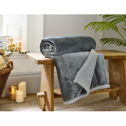 Deyongs Hazelwood Sherpa Throw Silver Deyongs Hazelwood Sherpa Throw Silver