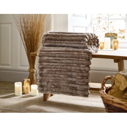 Deyongs Alnwich Ribbed Throw Putty Deyongs Alnwich Ribbed Throw Putty