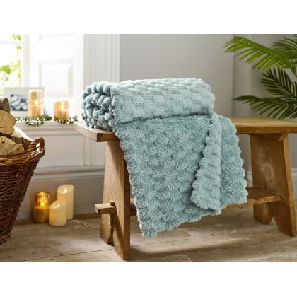 Deyongs Featherstone Fleece Throw Navy Deyongs Featherstone Fleece Throw Navy