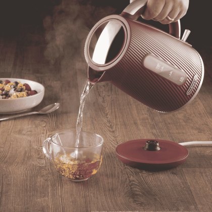 Daewoo Cascade 1.7L Kettle Ruby Daewoo Cascade 1.7L Kettle Ruby