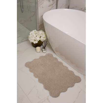Hug Rug My Soft Scalloped Rug Beige Hug Rug My Soft Scalloped Rug Beige