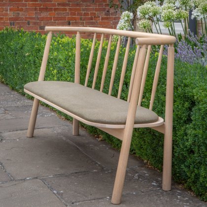 Kingham Bench with Khaki Seat Pad Kingham Bench with Khaki Seat Pad