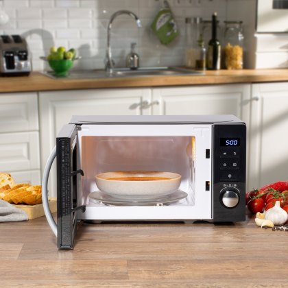 Daewoo 20L Digital Microwave Oven Black Daewoo 20L Digital Microwave Oven Black