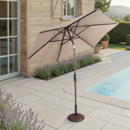 Riviera Deluxe 2.5m Crank & Tilt Parasol in Taupe Riviera Deluxe 2.5m Crank & Tilt Parasol in Taupe