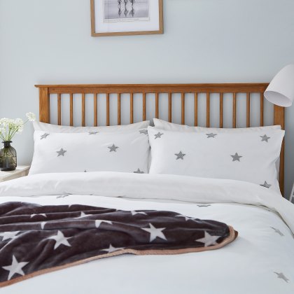 Helena Springfield Tufted Star Silver Duvet Cover Set Helena Springfield Tufted Star Silver Duvet Cover Set