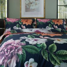 Lyndon Co Chelsea Show Floral Duvet Set