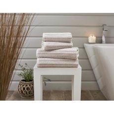 The Lyndon Company Didlington Towels Pink