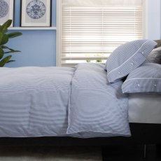 The Lyndon Company Southport Blue and White Duvet Set