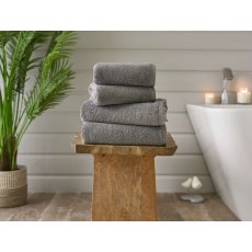 The Lyndon Company Sanremo Nickel Towels The Lyndon Company Sanremo Nickel Towels