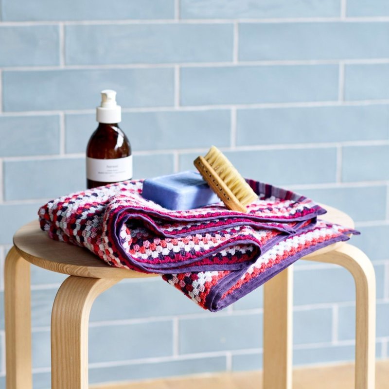 Carnaby stripe towels sale