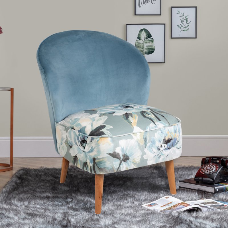 Evie Accent chair in Sky botanical