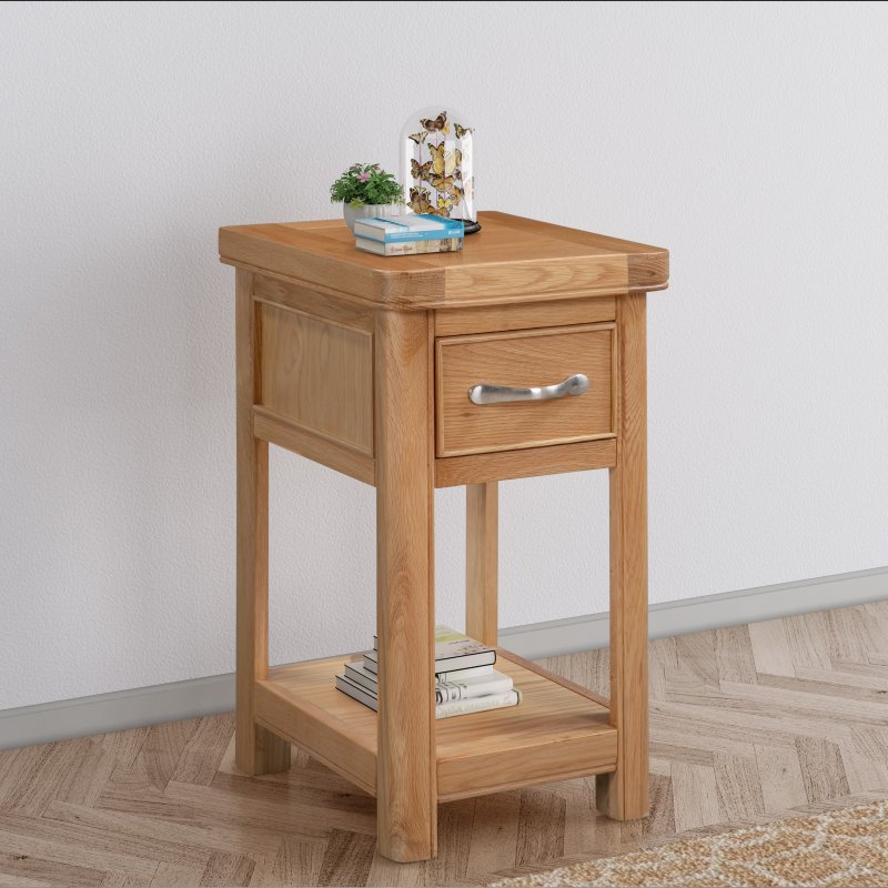 Gloucester Oak Small Bedside Table lifestyle image of the table