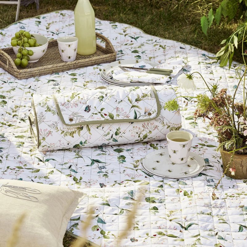 Sophie Allport Sophie Allport Wild Floral Picnic Blanket