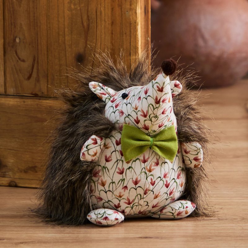 Voyage Voyage Maison Henrietta Hedgehog Door Stop